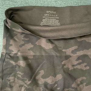 Camo Spanx Leggings